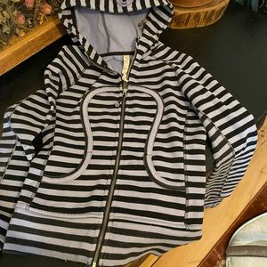 Older style scuba hoodie size 4